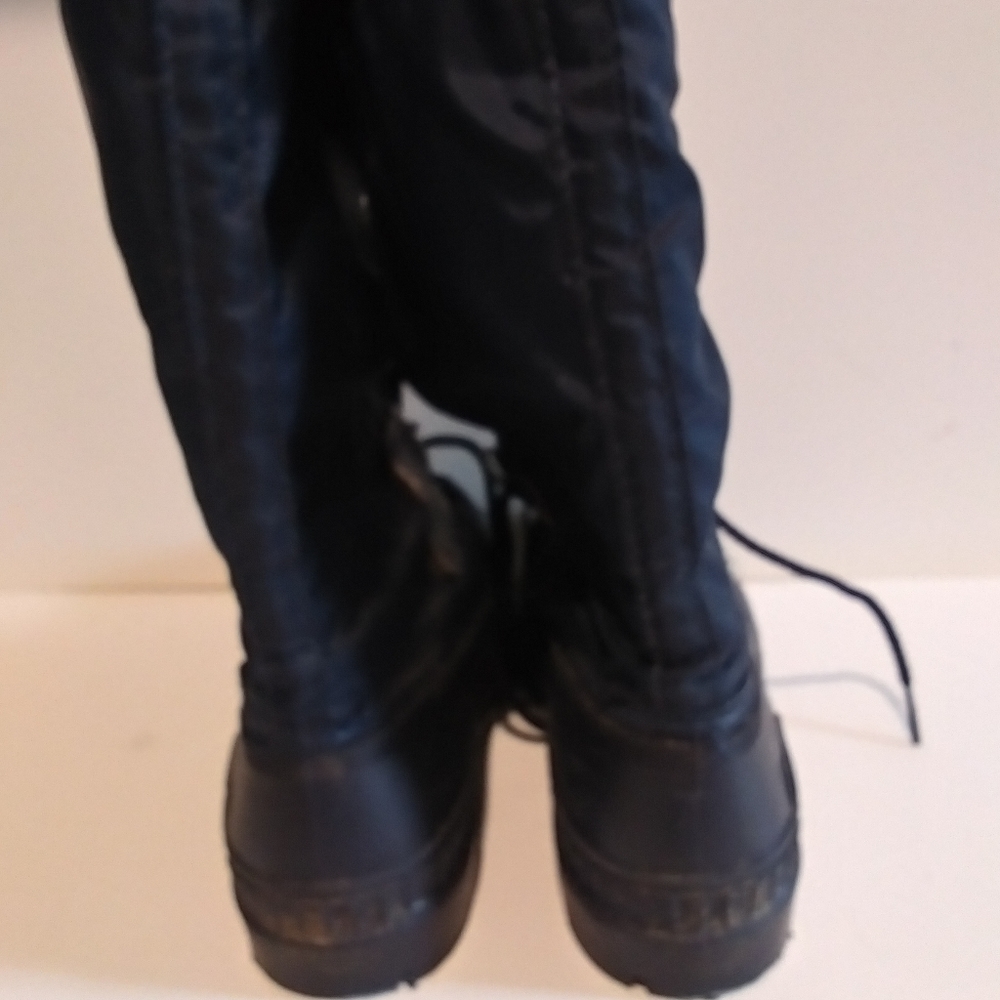 Sorel kids winter boots - Picture 3 of 8
